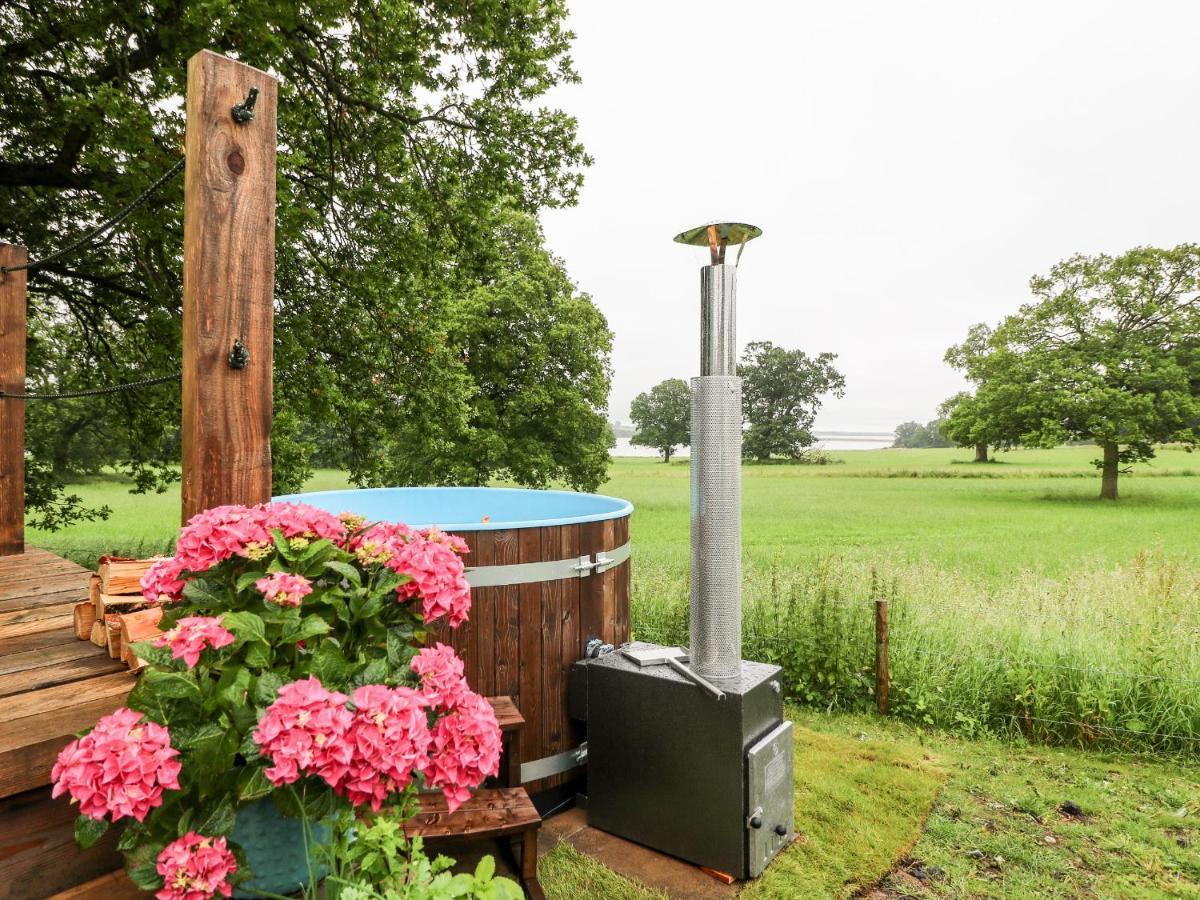 Villa The Lazy Mare By The Water Rugeley Exterior foto